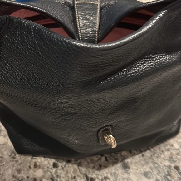 NWOT. Dooney & Burke Pebble Leather Logo Lock Hobo $150 $274 - Picture 9 of 14